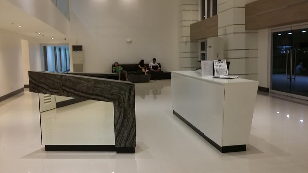 Sm Light Residence - 1Br Condo With Balcony Ff มะนิลา ภายนอก รูปภาพ